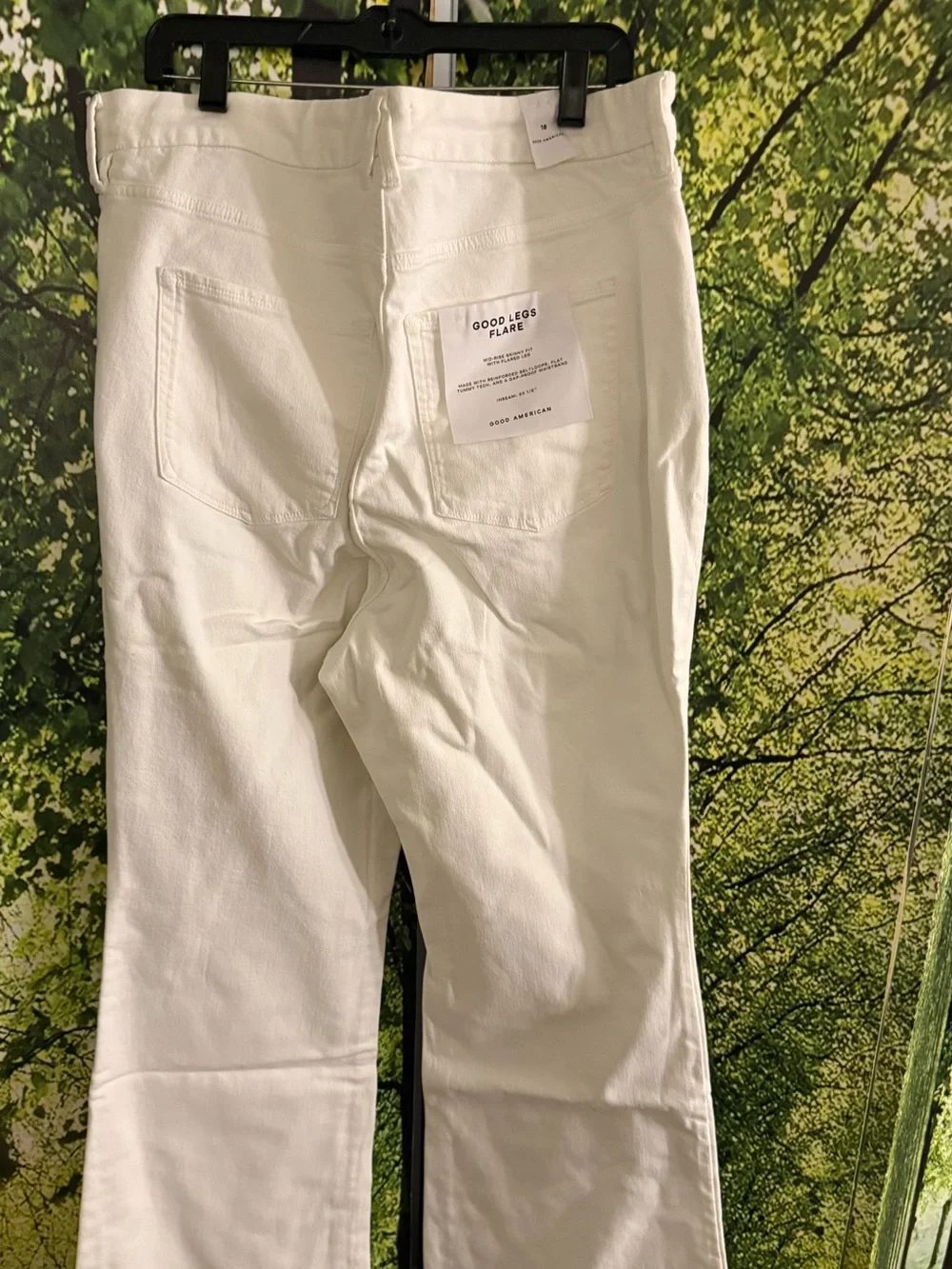 Good American White High-Rise Wide-Leg Jeans - Picture 9 of 10